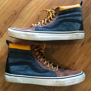 Men’s High Top Suede Multi Color Vans